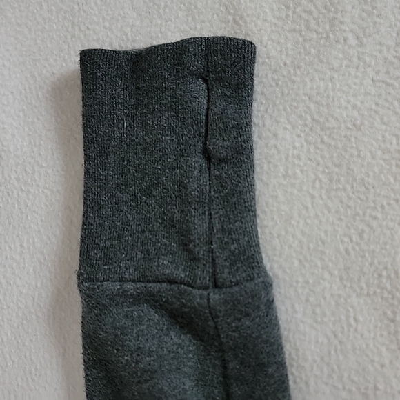 Fabletics Women's Gray Turtleneck W/ Zipper Pocket Long Sleeve Sweatshirt,  XS - Picture 3 of 7